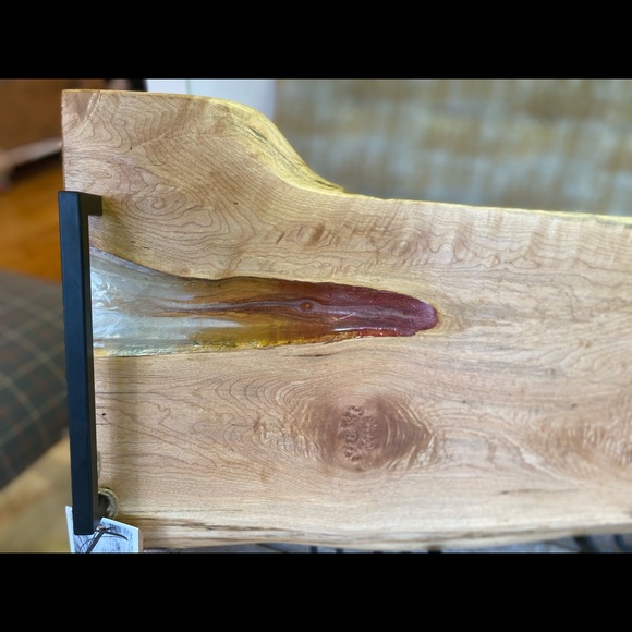 Maple live edge charcuterie cheese serving board - Picture 3 of 9